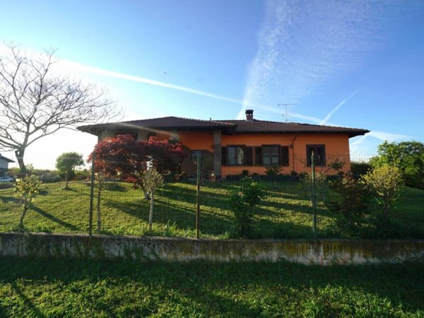 casa indipendente in vendita a Cassolnovo