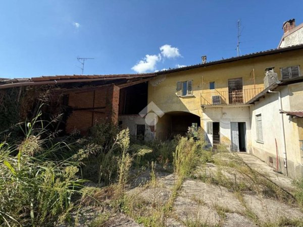 casa indipendente in vendita a Cassolnovo