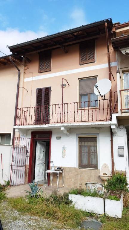 casa indipendente in vendita a Cassolnovo