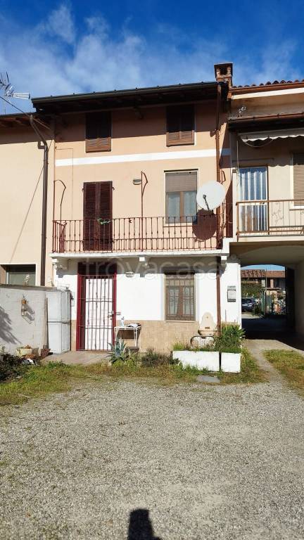 casa indipendente in vendita a Cassolnovo