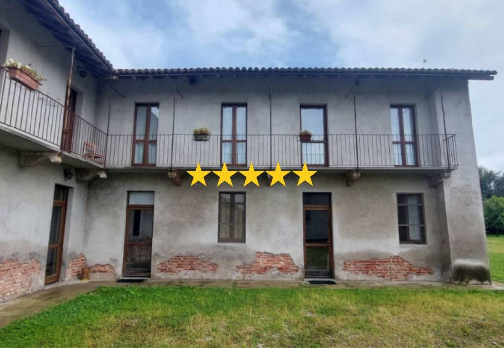 azienda agricola in vendita a Cassolnovo