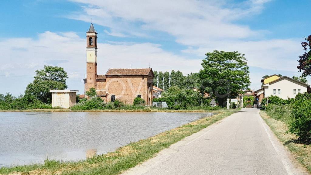 casa indipendente in vendita a Cassolnovo