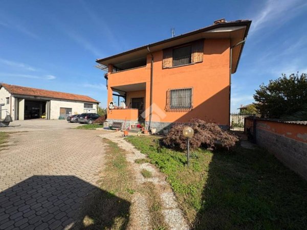 casa indipendente in vendita a Cassolnovo