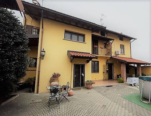 casa indipendente in vendita a Cassolnovo