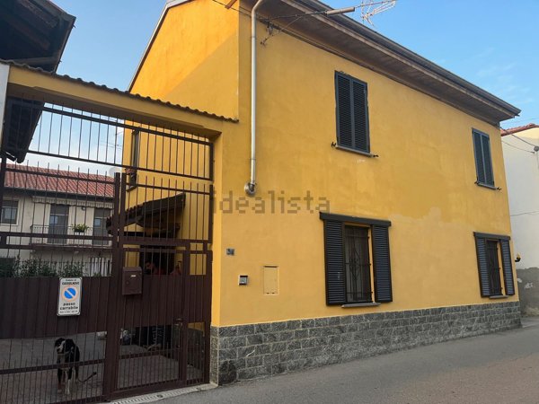 casa indipendente in vendita a Cassolnovo