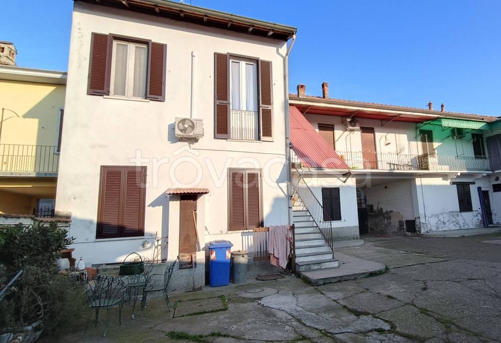 casa indipendente in vendita a Cassolnovo