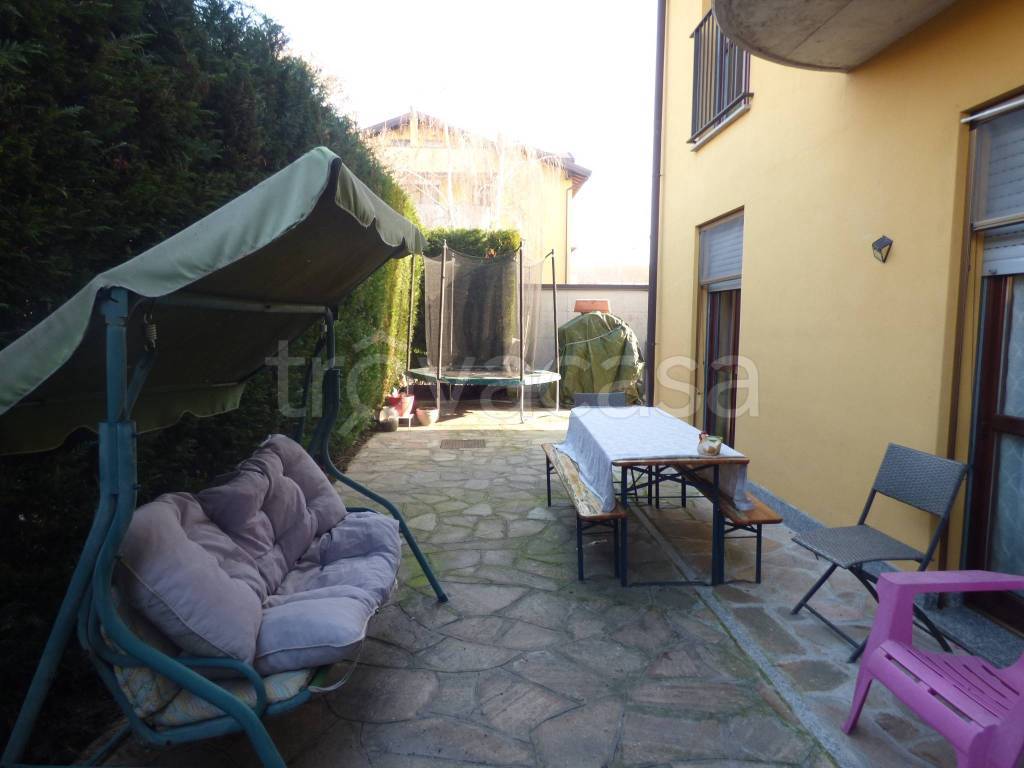 appartamento in vendita a Cassolnovo in zona Molino Del Conte