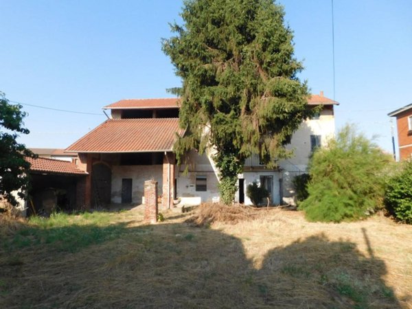 casa indipendente in vendita a Cassolnovo