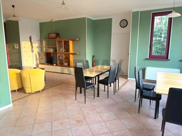 casa indipendente in vendita a Cassolnovo