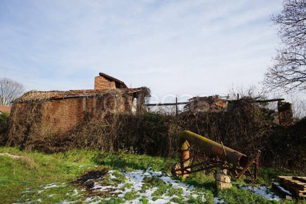 casale in vendita a Cassolnovo