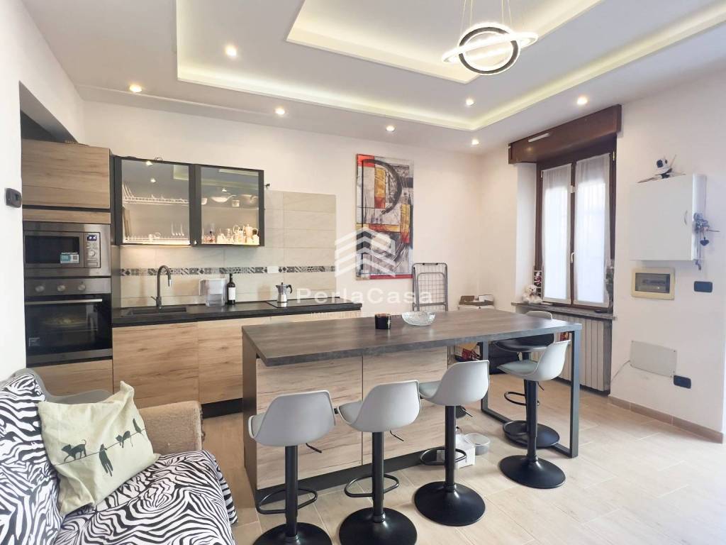 casa indipendente in vendita a Cassolnovo