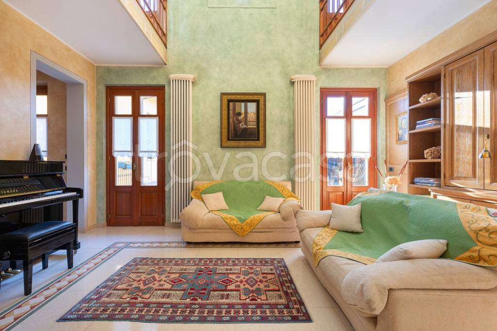 casa indipendente in vendita a Cassolnovo