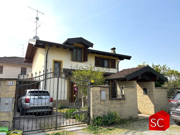 casa indipendente in vendita a Cassolnovo