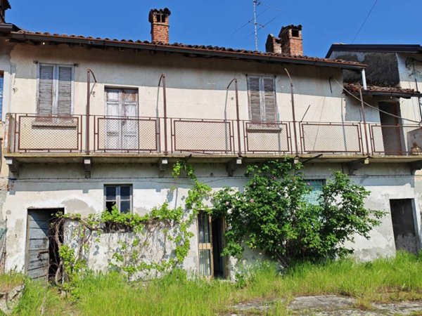 casa indipendente in vendita a Cassolnovo in zona Molino Del Conte