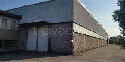 locale commerciale in vendita a Cassolnovo