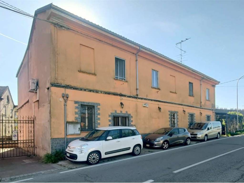 intera palazzina in vendita a Cassolnovo