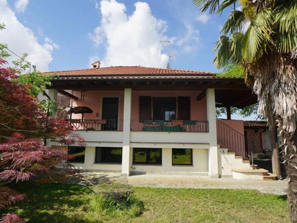 casa indipendente in vendita a Cassolnovo