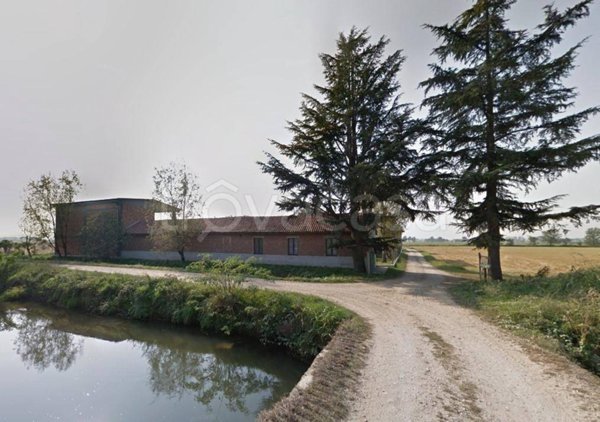 negozio in vendita a Cassolnovo in zona Molino Del Conte