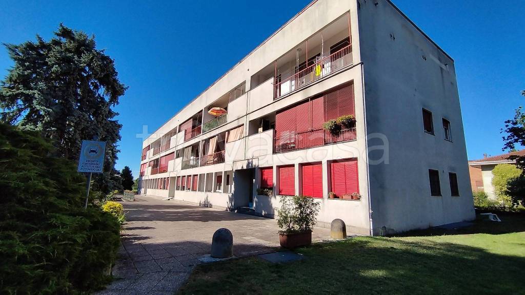 appartamento in vendita a Cassolnovo in zona Molino Del Conte