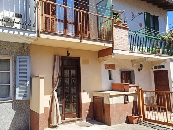 casa indipendente in vendita a Cassolnovo in zona Molino Del Conte