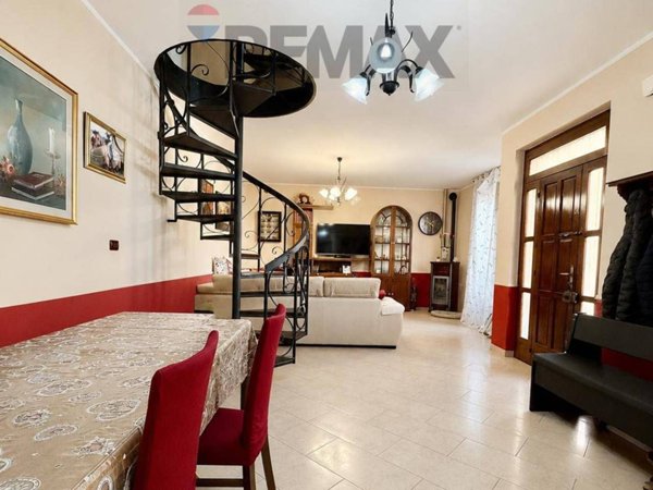 casa indipendente in vendita a Cassolnovo in zona Molino Del Conte