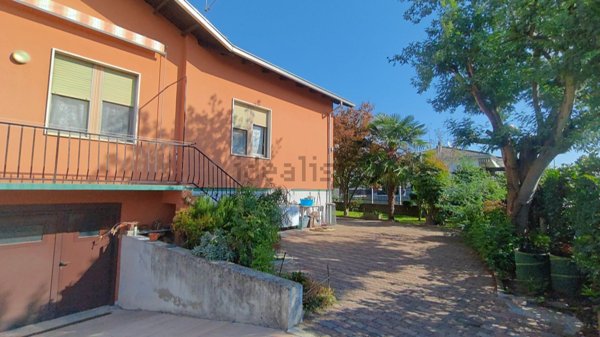 casa indipendente in vendita a Cassolnovo in zona Molino Del Conte