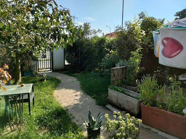 casa indipendente in vendita a Cassolnovo in zona Molino Del Conte