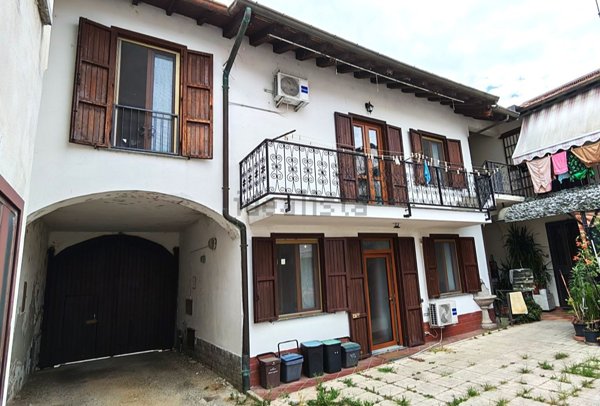 casa indipendente in vendita a Cassolnovo in zona Molino Del Conte