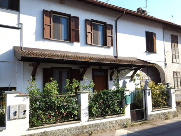 casa indipendente in vendita a Cassolnovo in zona Molino Del Conte