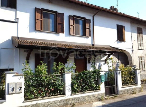 casa indipendente in vendita a Cassolnovo in zona Molino Del Conte