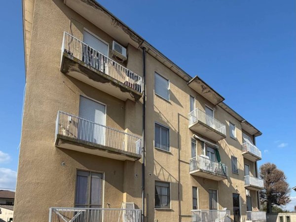 appartamento in vendita a Cassolnovo in zona Molino Del Conte