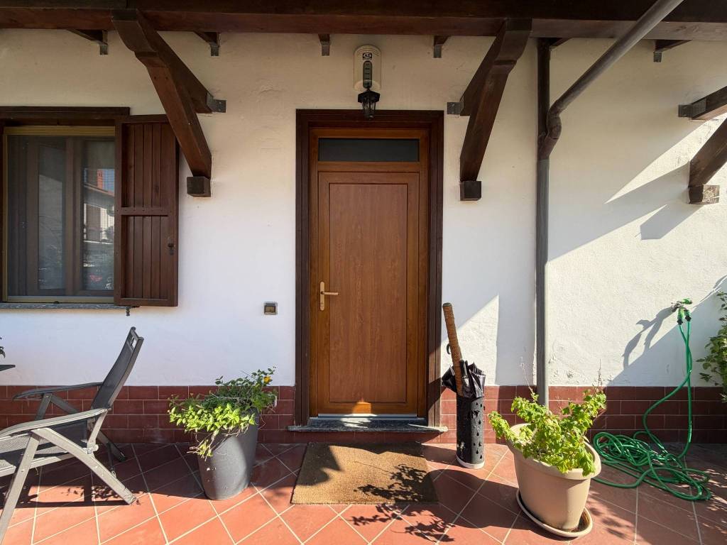 casa indipendente in vendita a Cassolnovo in zona Molino Del Conte