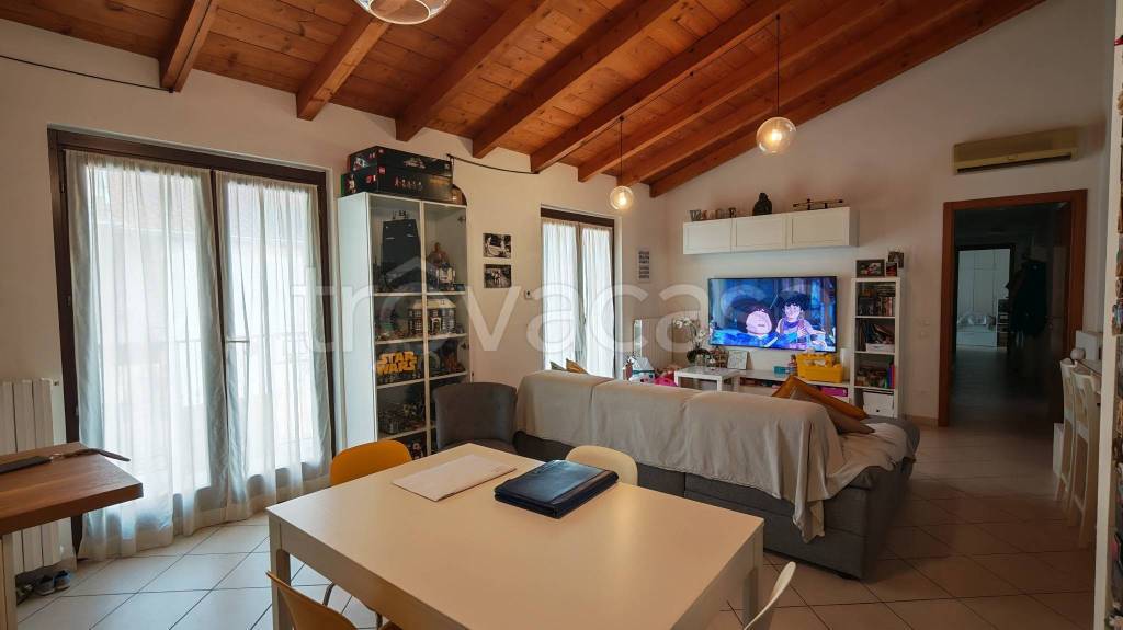 appartamento in vendita a Cassolnovo in zona Molino Del Conte