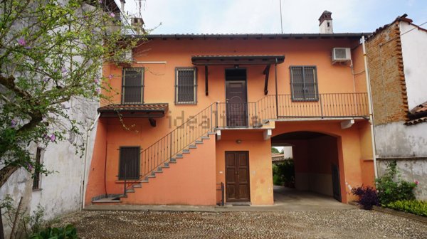 appartamento in vendita a Cassolnovo in zona Molino Del Conte