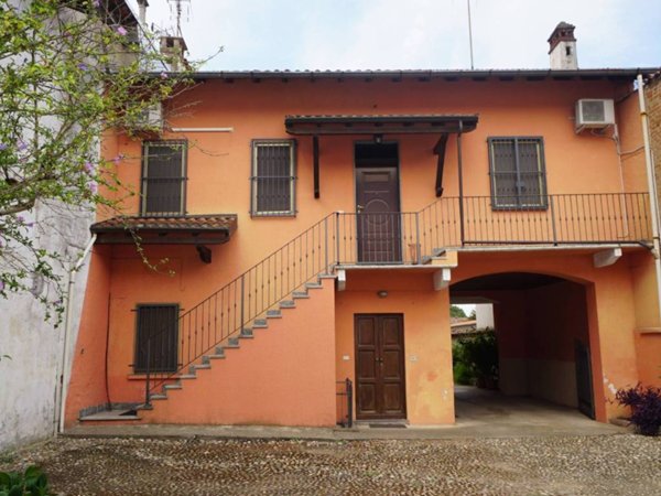 appartamento in vendita a Cassolnovo in zona Molino Del Conte