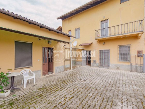 casa indipendente in vendita a Cassolnovo in zona Molino Del Conte