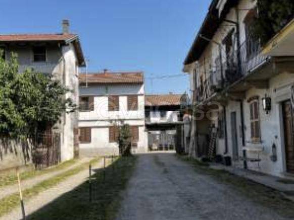 appartamento in vendita a Cassolnovo in zona Molino Del Conte