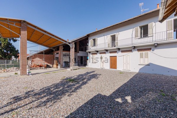 casa indipendente in vendita a Cassolnovo in zona Molino Del Conte