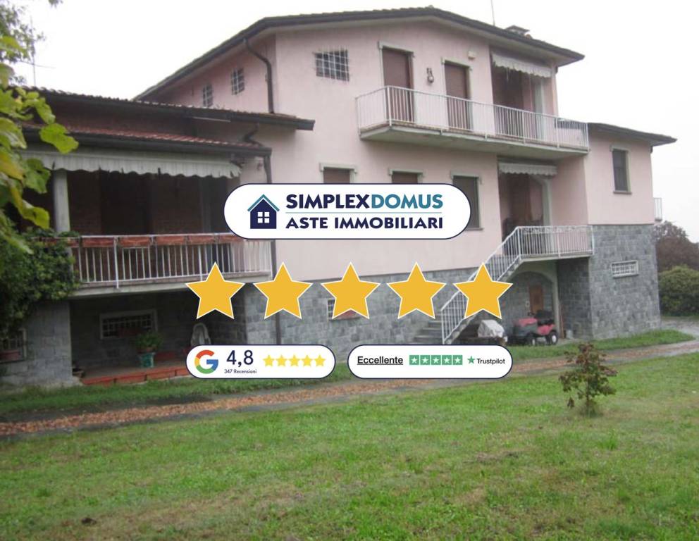 casa indipendente in vendita a Castana