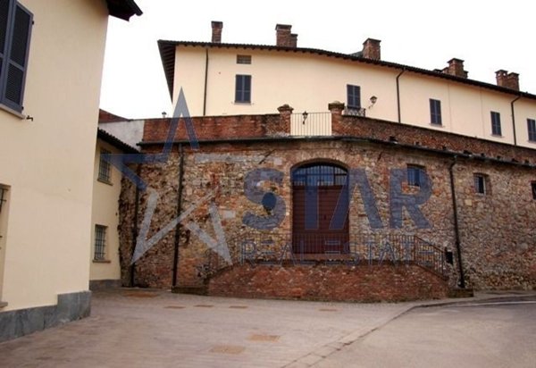 appartamento in vendita a Castana