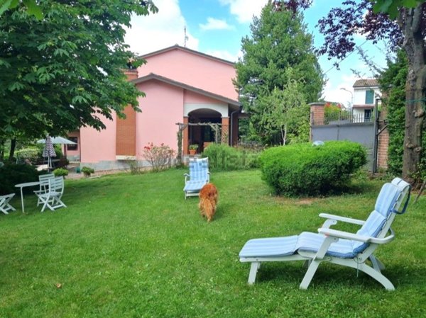 casa indipendente in vendita a Castana in zona Ca' dei Cristina