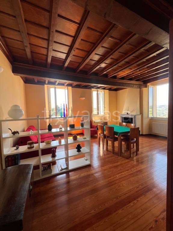 appartamento in vendita a Castana in zona Martinasca