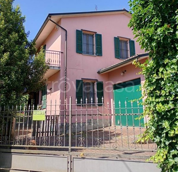 casa indipendente in vendita a Castana in zona Ca' dei Cristina