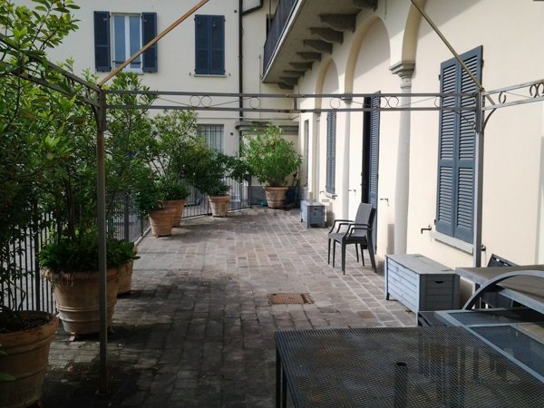 appartamento in vendita a Castana in zona Martinasca