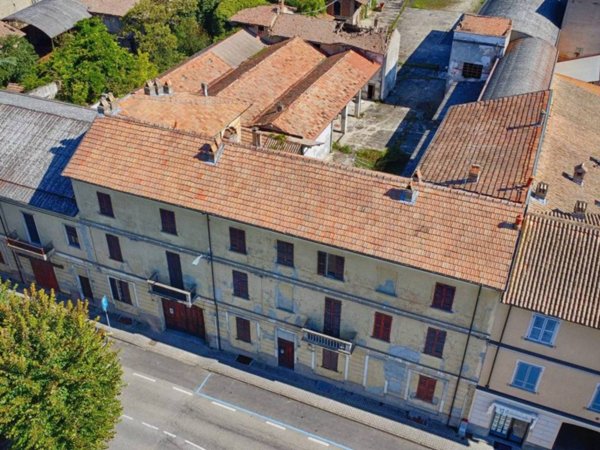 intera palazzina in vendita a Casteggio
