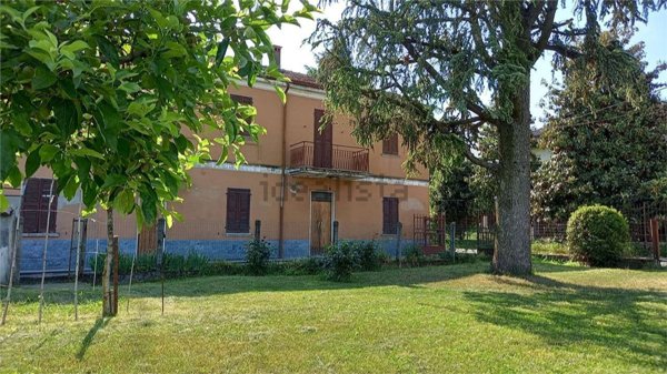 casa indipendente in vendita a Casteggio