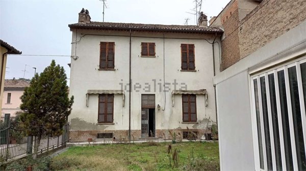casa indipendente in vendita a Casteggio