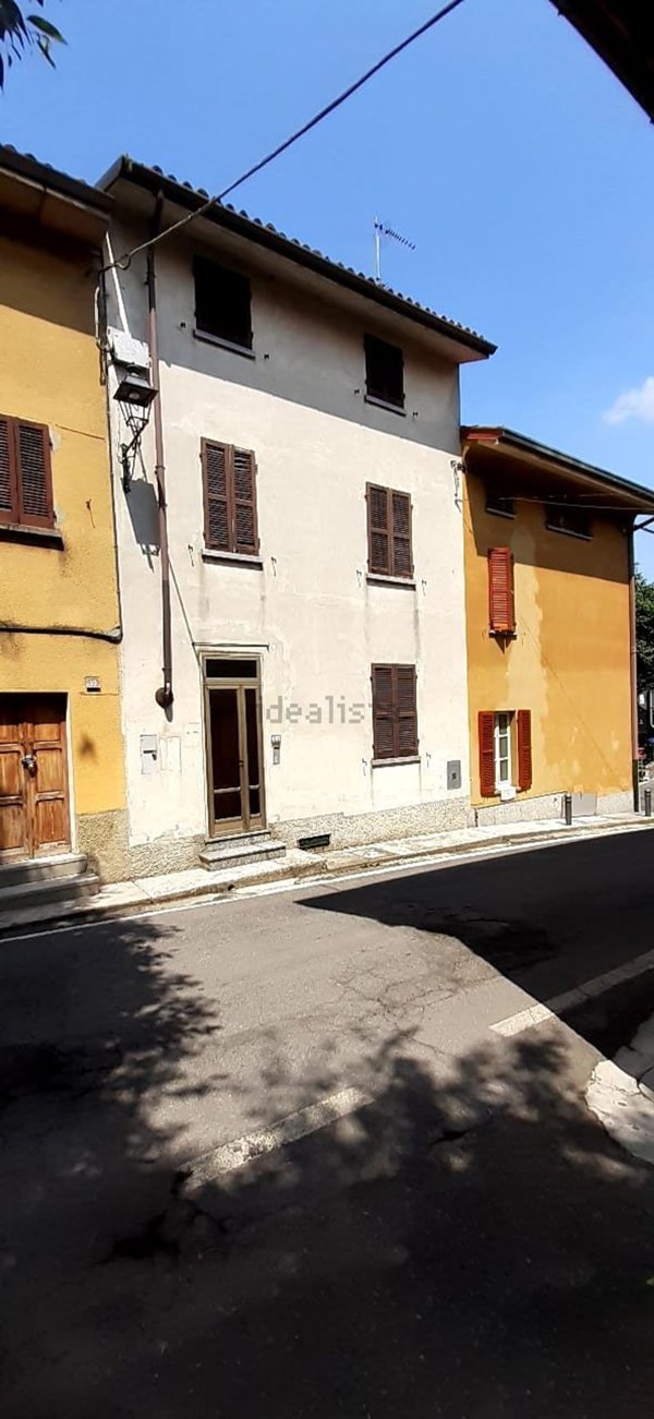 casa indipendente in vendita a Casteggio