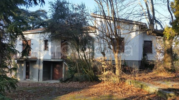 casa indipendente in vendita a Casteggio