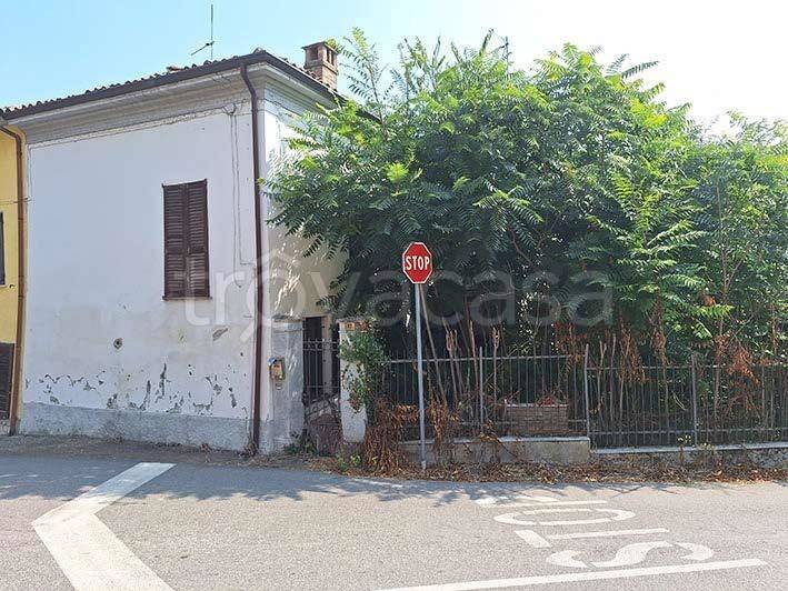 casa indipendente in vendita a Casteggio in zona Rivetta